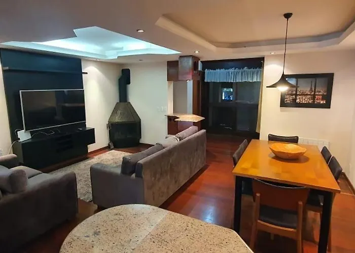 Cabana: Casa no coração de gramado